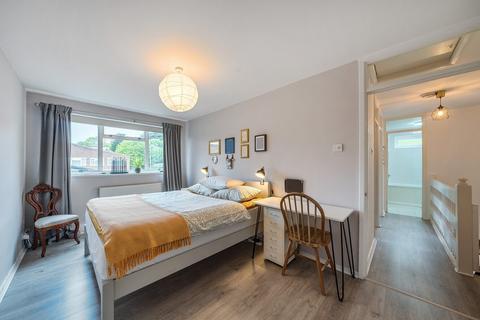 8 Boddicott Close, London, SW19 5PT