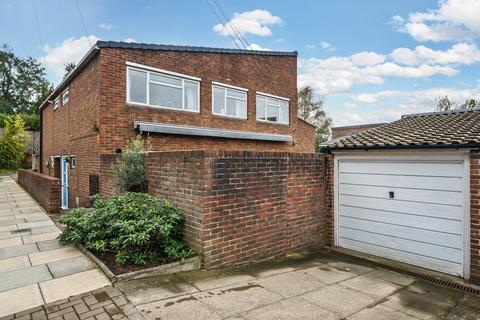 8 Boddicott Close, London, SW19 5PT