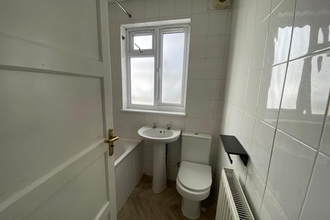 undefined, 515b Gale Street Dagenham RM9 4TP
