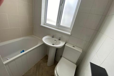 undefined, 515b Gale Street Dagenham RM9 4TP