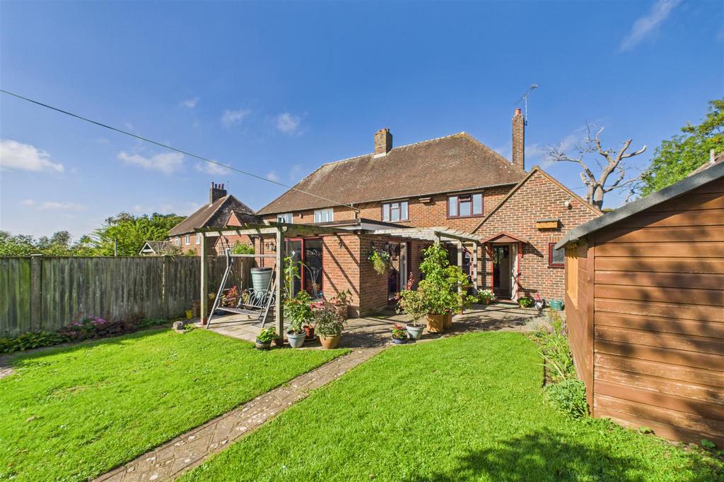 CAM01894 G0-PR0227-STILL032.jpg