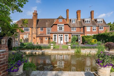 8 bedroom semi-detached house for sale, Portsmouth Road, Cobham, Surrey, KT11