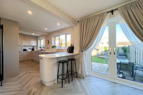 Goldcrest Court, Huddersfield HD4