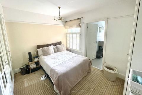 33 Brook Road, Southampton, SO18 6AZ