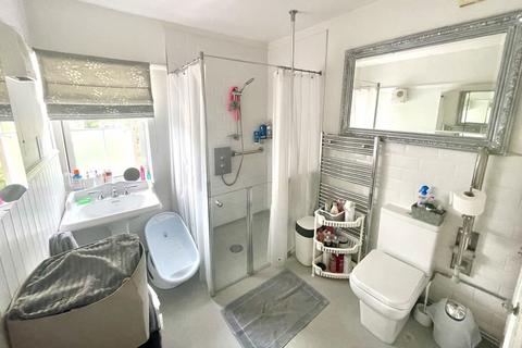 33 Brook Road, Southampton, SO18 6AZ