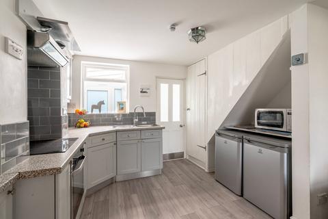 2 bedroom terraced house for sale, Church Road, Kessingland