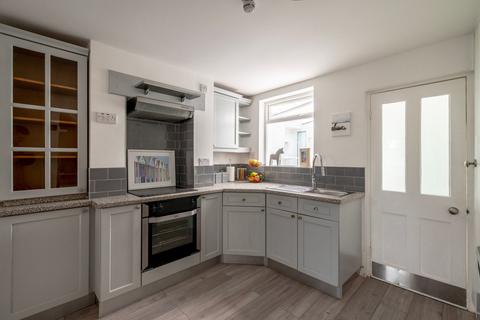 2 bedroom terraced house for sale, Church Road, Kessingland