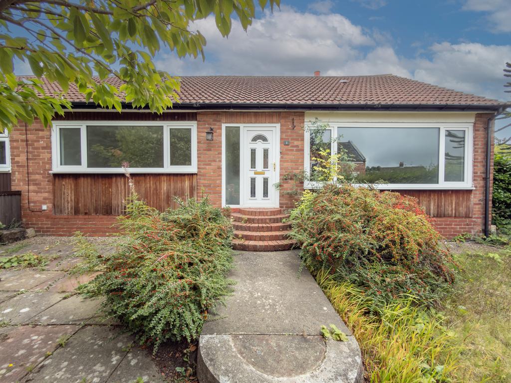 1 Stoneylea Close, Ryton... 2 bed bungalow - £100,000
