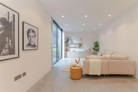 2 bedroom flat to rent, Oval Road, London NW1