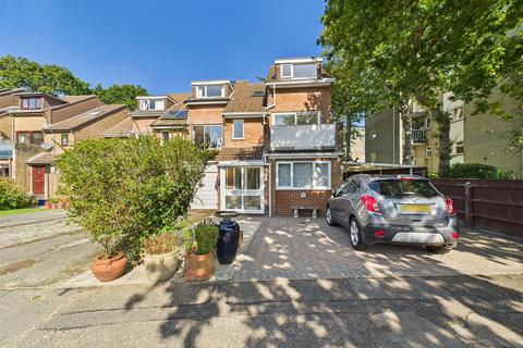 Hamilton Close, Christchurch, Dorset, BH23