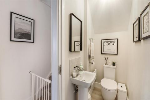 20 Dumbrell Drive, Paddock Wood, Tonbridge, TN12 6FH