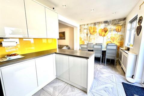 20 Harlington Road, Bexleyheath, DA7 4AS