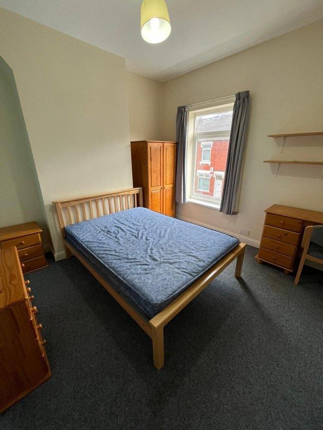 Thornton-road-st4-2bd-992136