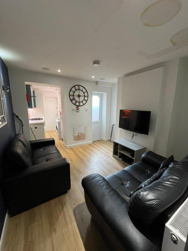 Conway-street-st4-2bl-992170