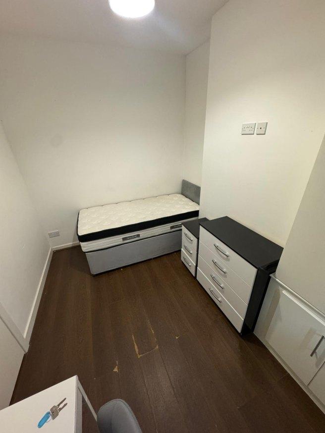 Thornton-road-st4-2bd-992284