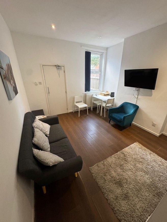 Thornton-road-st4-2bd-992286