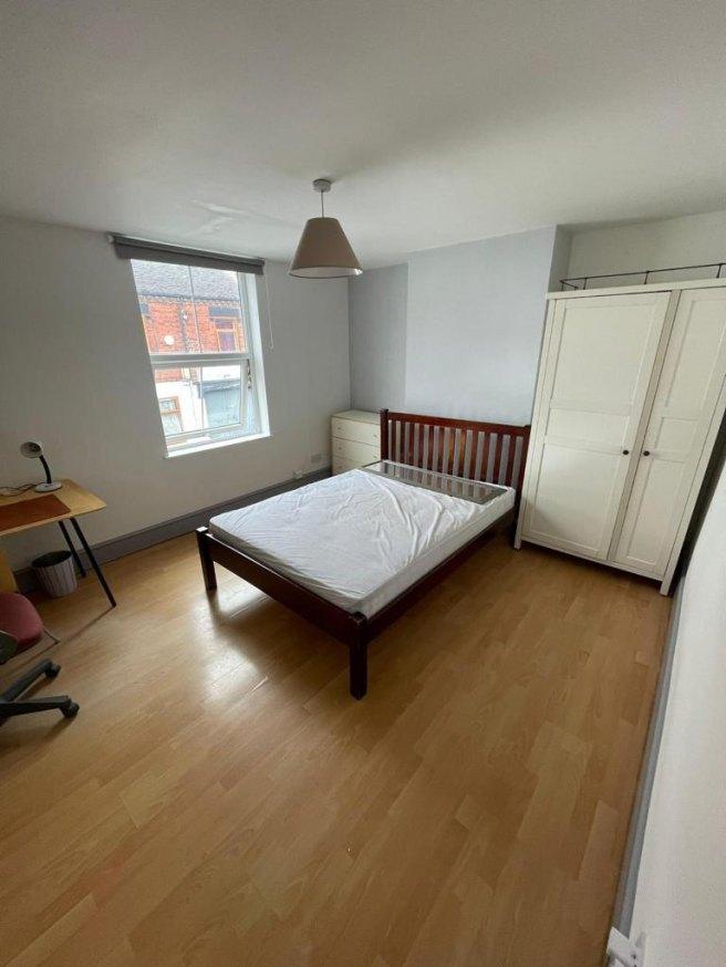 Seaford-street-st4-2eu-992388