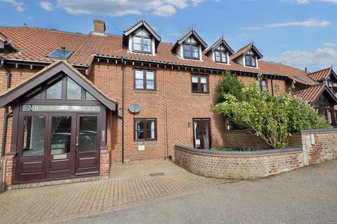 2 bedroom flat for sale, Cliff Road, Sheringham