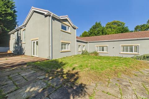 undefined, Crook DL15