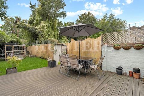 undefined, Beaconsfield Road, London, N15