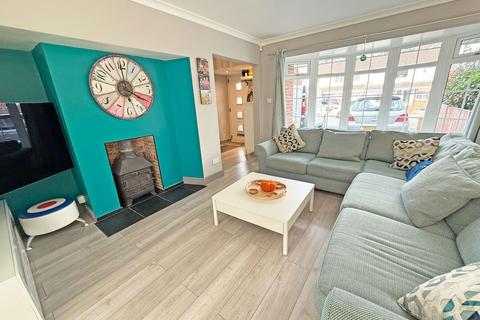undefined, Kingfield Road, Shirley, B90 1LX