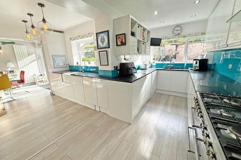 undefined, Kingfield Road, Shirley, B90 1LX