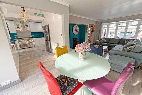 undefined, Kingfield Road, Shirley, B90 1LX