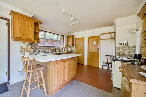 3 bedroom detached house for sale, Avenue Road, Farnborough, GU14