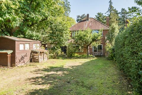 undefined, Avenue Road, Farnborough, GU14