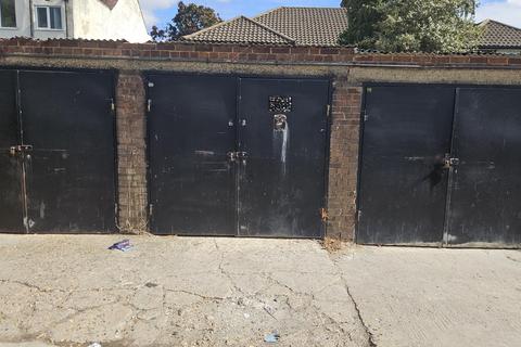 Garage for sale, Kenton Lane, Harrow HA3