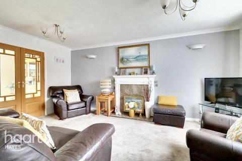 undefined, Darris Close, Hayes