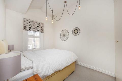 undefined, Medwin Street, London SW4