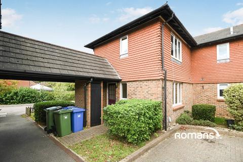 1 bed flat/apartment for rent in Shakespeare Way, Warfield, Bracknell, RG42