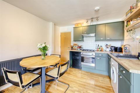 1 bedroom flat for sale, Brixton Hill, Brixton SW2