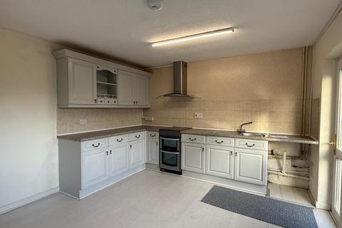 undefined, Rhodfa Frank, Gwyn Fryn Estate SA18