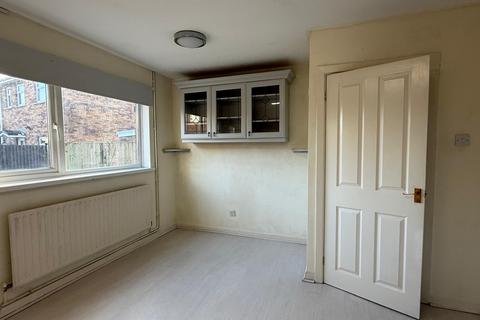 undefined, Rhodfa Frank, Gwyn Fryn Estate SA18