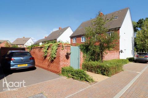 undefined, Sir John Killick Road, Ashford