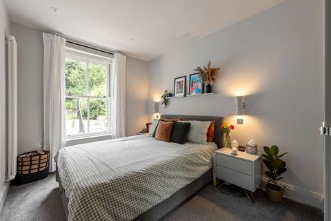 2 bedroom flat for sale, Westwood Park, London SE23