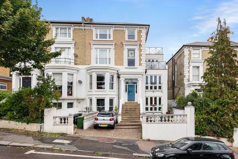 2 bedroom flat for sale, Westwood Park, London SE23