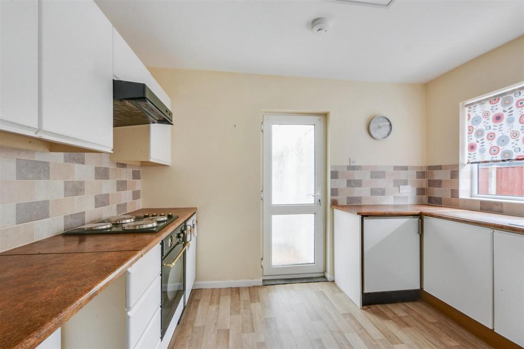 Kitchen 1.jpeg