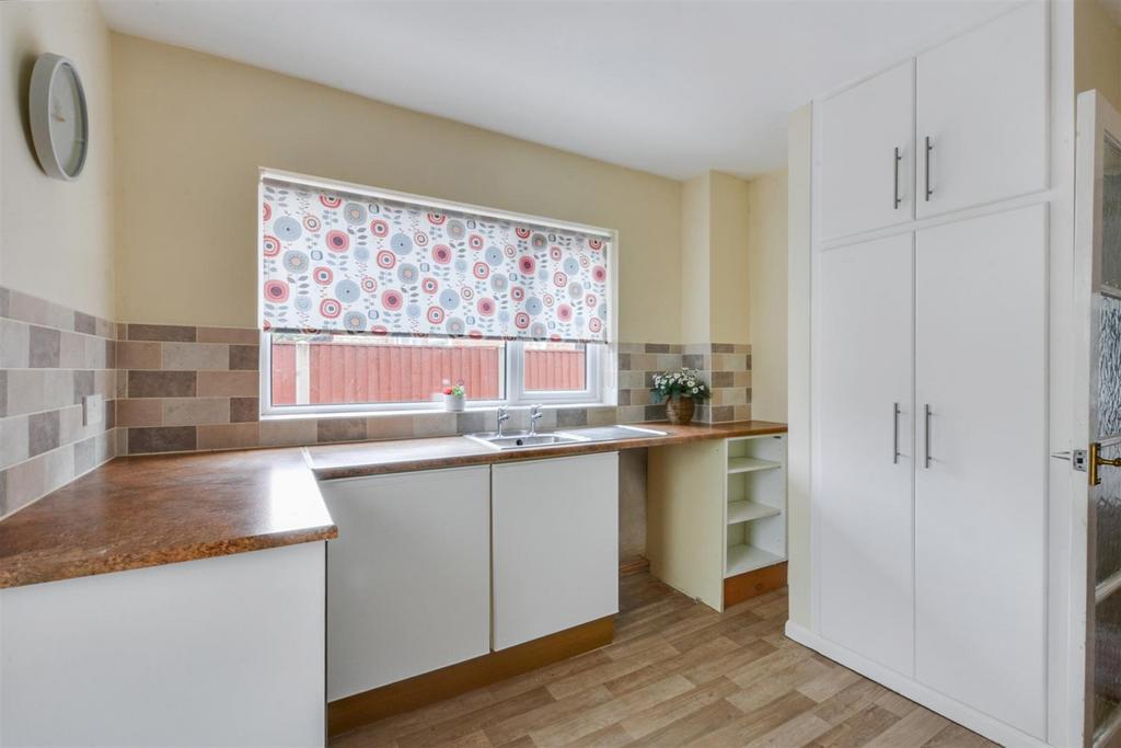 Kitchen 3.jpeg