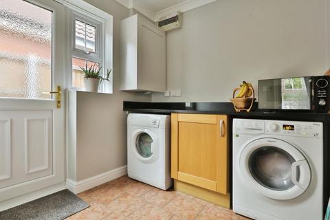 4 bedroom detached house for sale, Sellers Drive, Leconfield, Beverley,  HU17 7NA
