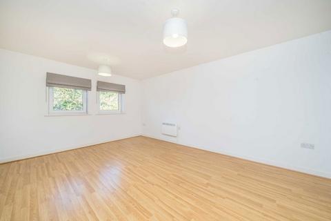 undefined, Pool Close, West Molesey KT8