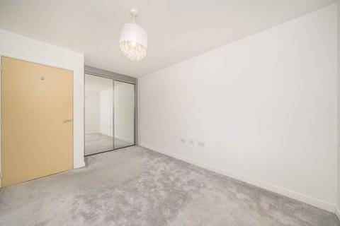 undefined, Pool Close, West Molesey KT8