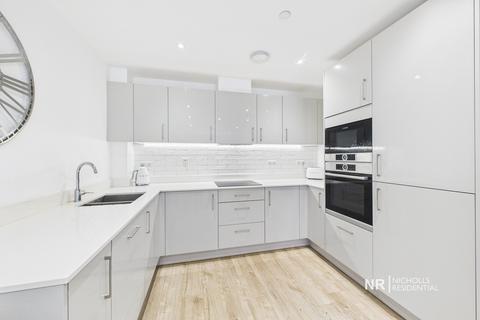 1 bedroom flat for sale, Ceres Crescent, Epsom, Surrey. KT17