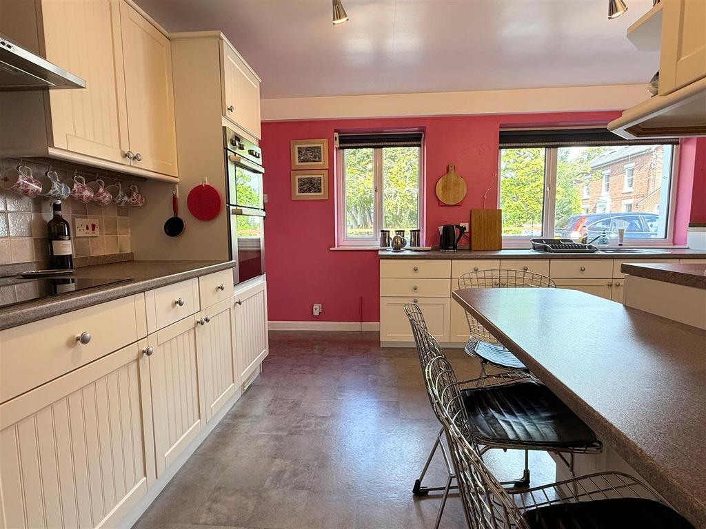 Breakfast kitchen