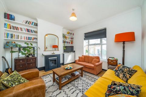 3 bedroom maisonette for sale, Kings Grove, London SE15