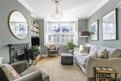 12 Dean Road, Hounslow, TW3 2EZ
