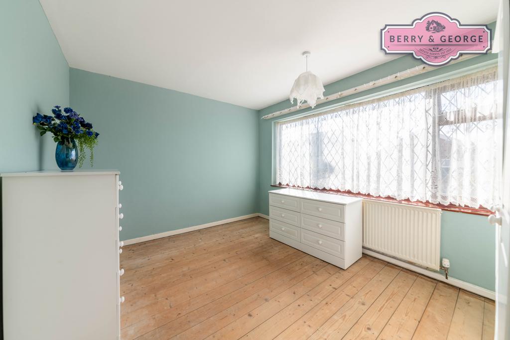 Bedroom three/snug