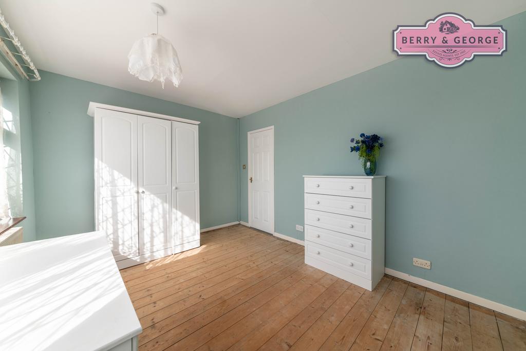Bedroom three/snug